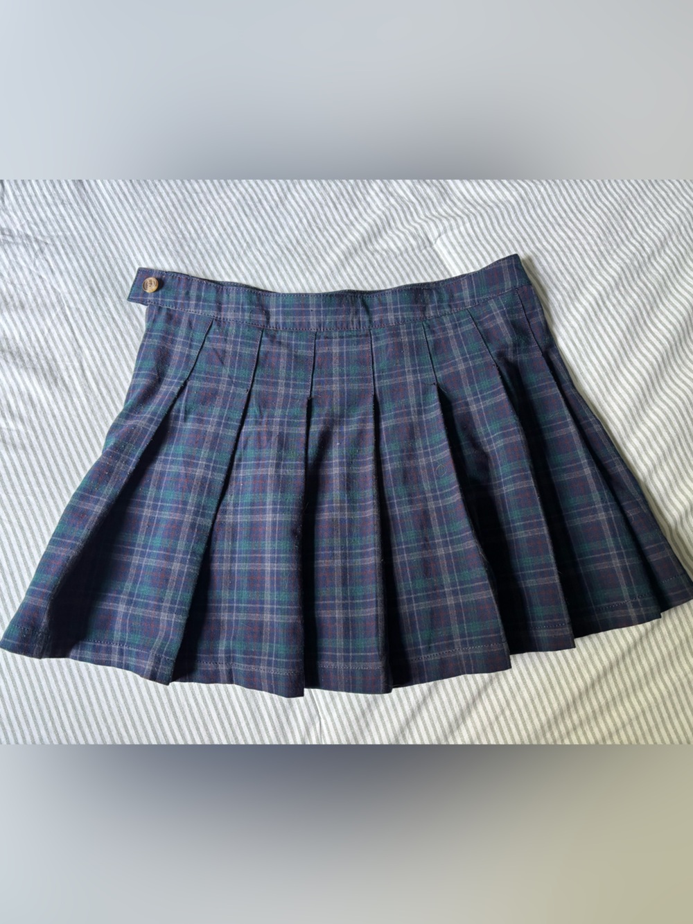 Plaid Pleated Mini Skirt in Navy Green